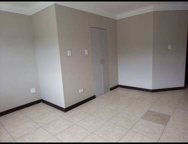 1 BEDROOM FLAT FOR SALE IN TONGAAT CENTRAL